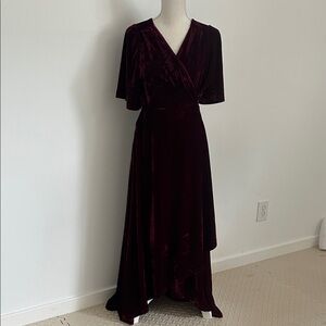 Listicle Elegant Velvet Burgundy Dress